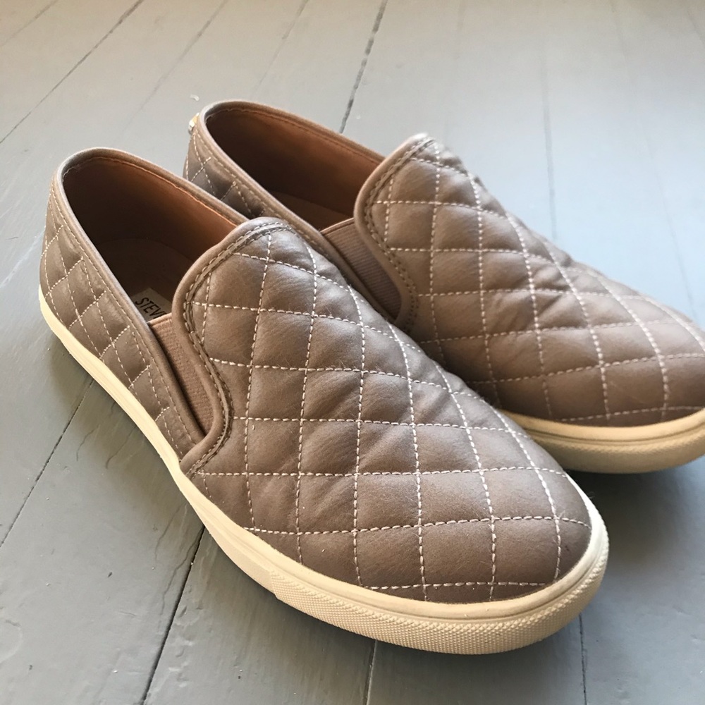 Steve Madden Grey Quilted Sneaker